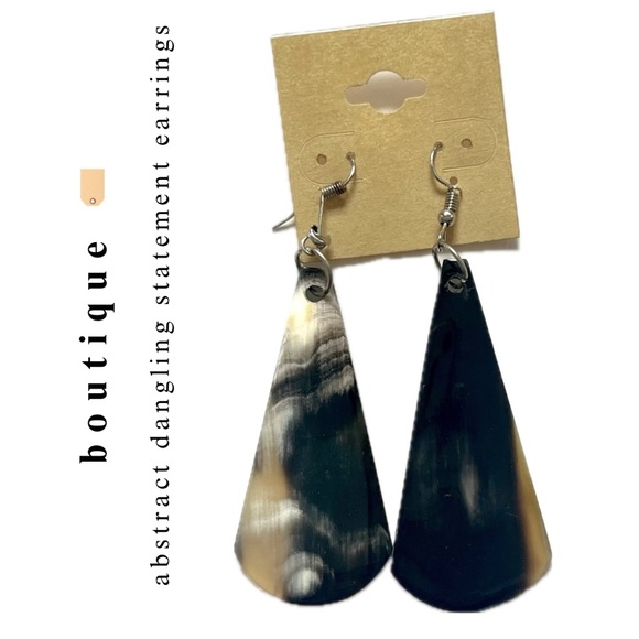 🏷️ abstract black & white boho dangling earrings - Picture 3 of 8